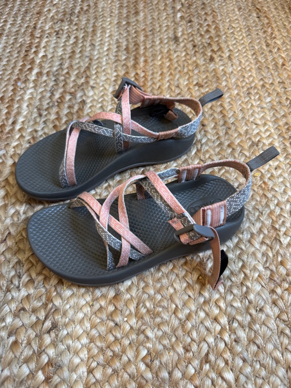 Chacos 4 kids Gray Sport Sandals with Pink Straps - Picture 3 of 7